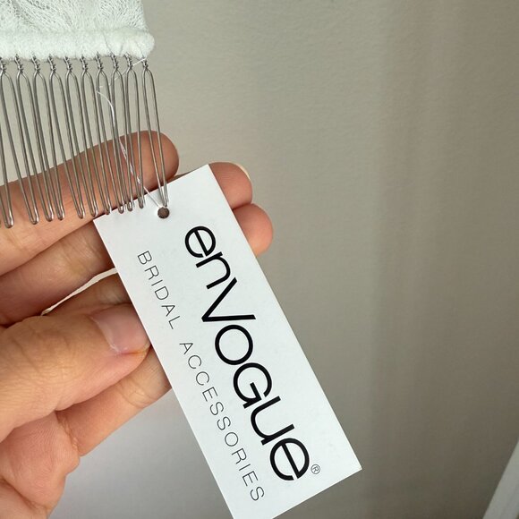 Like New Tulle Cathedral Wedding Veil (enVogue) - Picture 5 of 8
